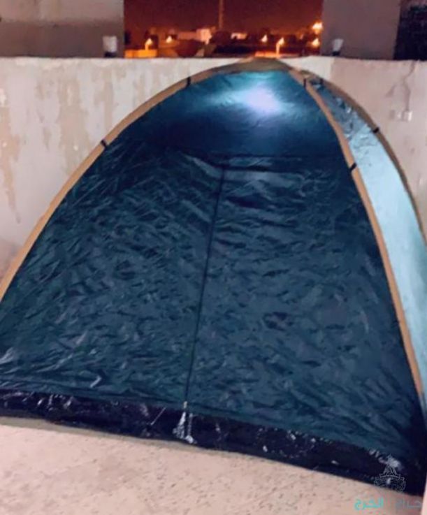 خيمة للرحلات
