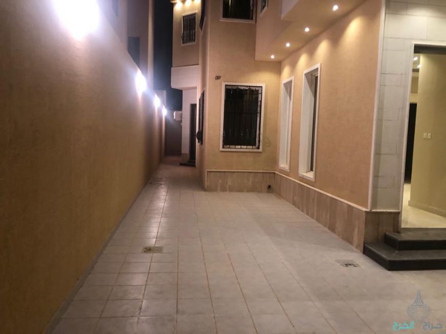 فيلا للبيع بحي الجامعه الجنوبي بالخرج