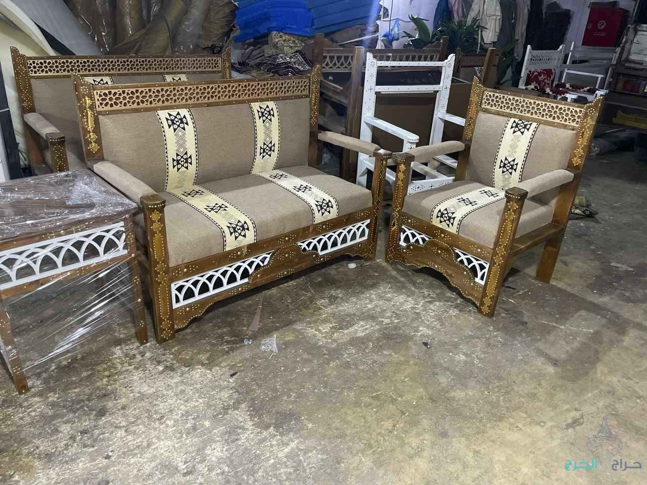 جلسات خارجیه 7 اشخاص خشب 0564863380 