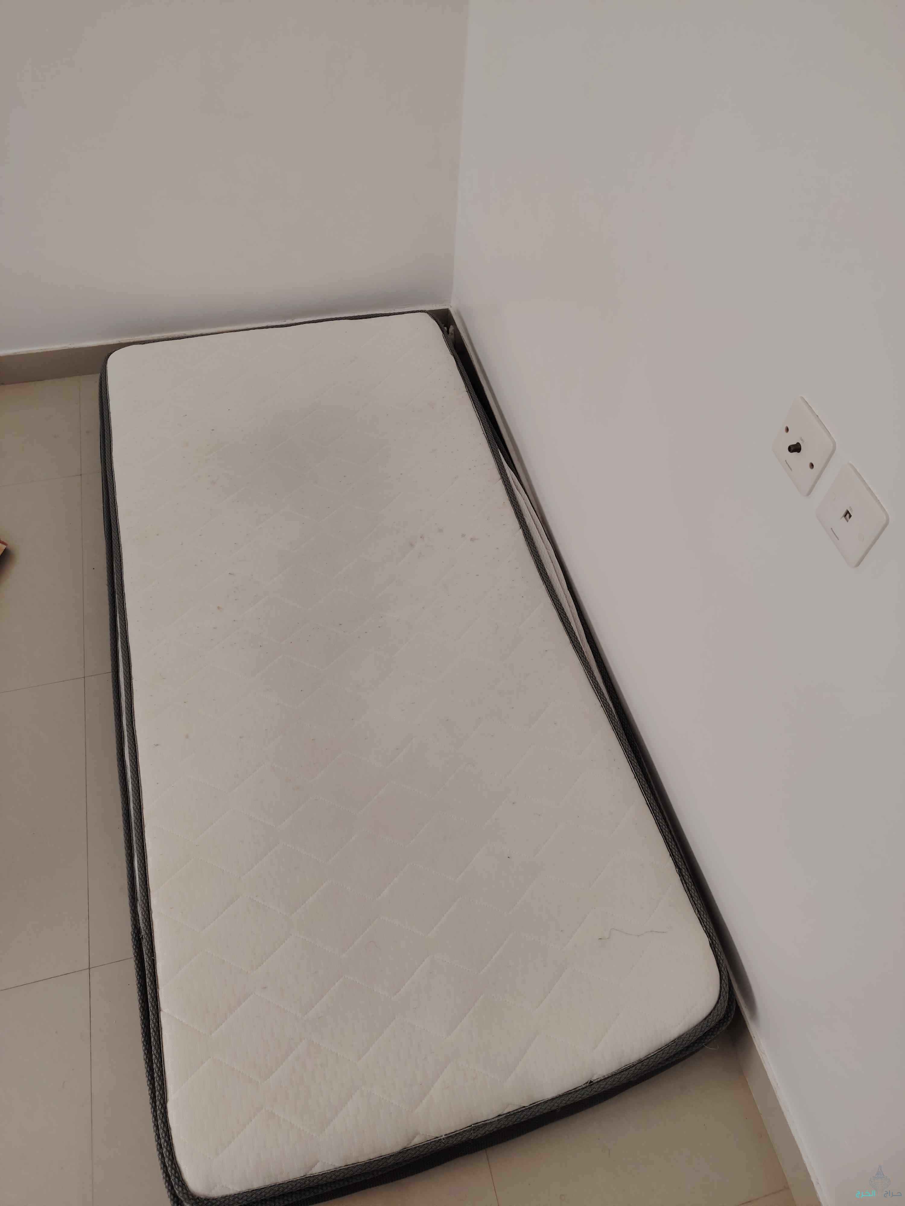 للبيع فراش النوم مستعمل 