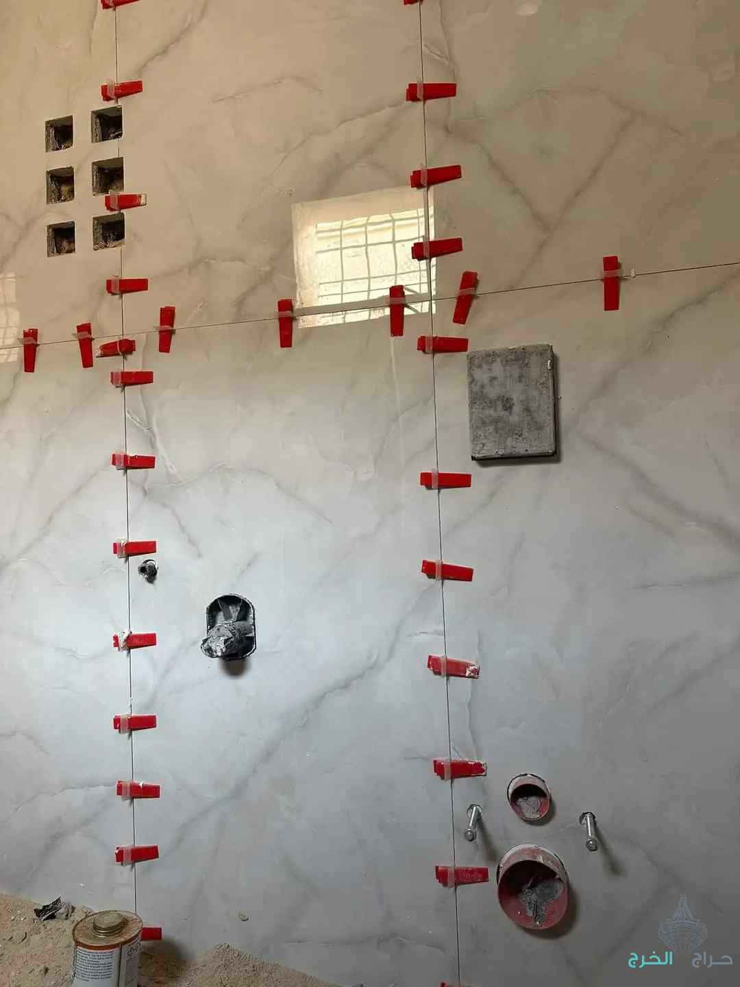 الطائف معلم بلاط خبره وجوده في تركيب جميع انواع البلاط وترميم بلاط120×120
