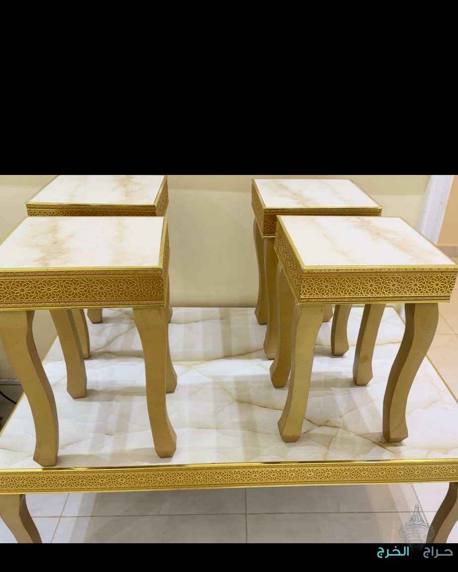 طاولة