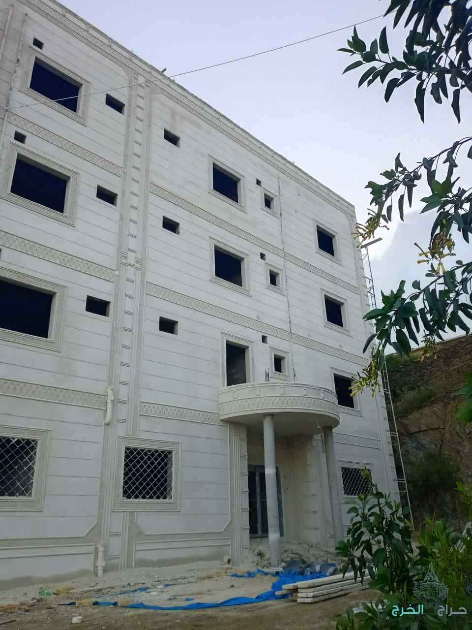 لياسه ملونه وديكورات خارجيه