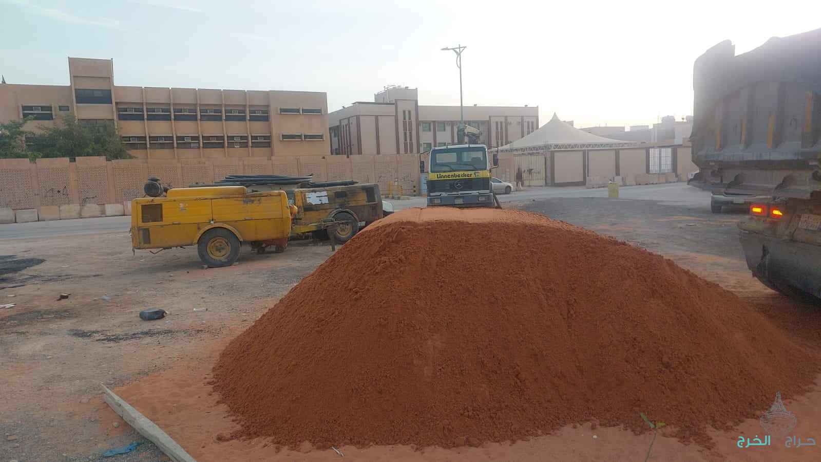 دفان صبيز دفان غربال رمل لياسه رمل بناء رمل احمر بحص زيرو