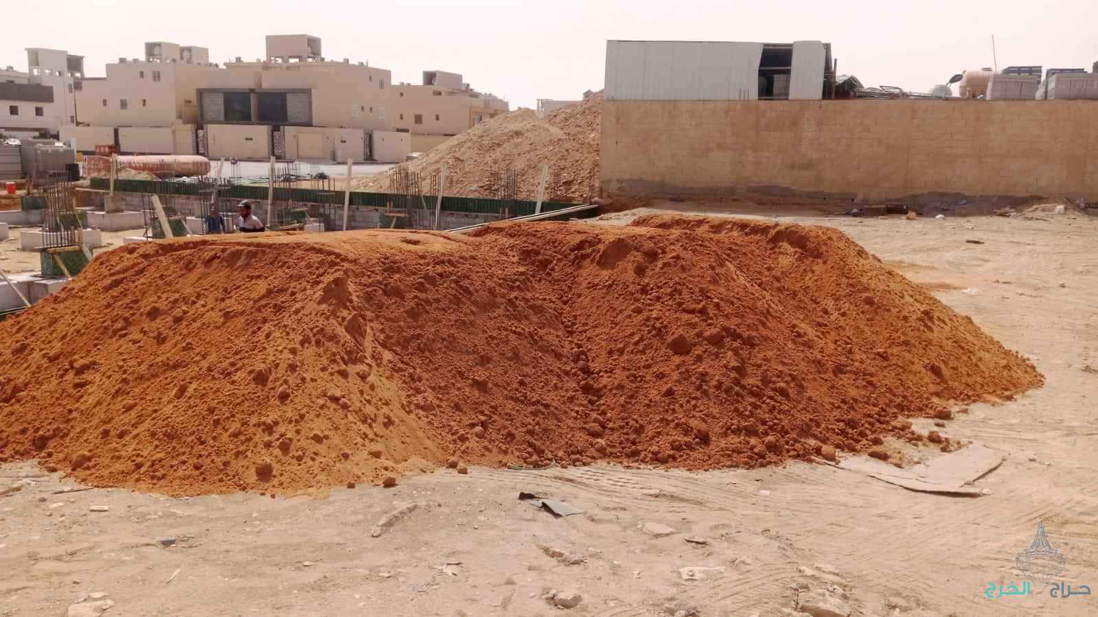 دفان صبيز دفان غربال رمل لياسه رمل بناء رمل احمر بحص زيرو