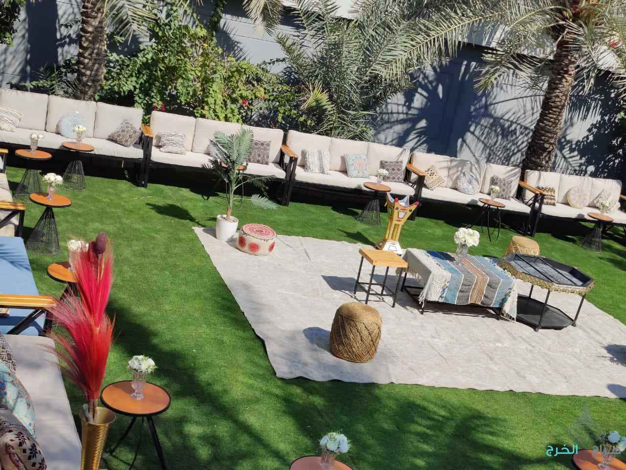 تاجير جميع الحفلات والمناسبات تاجير جلسات خارجيه مكيفات كراسي طاوله الطعام فرشات ملكي