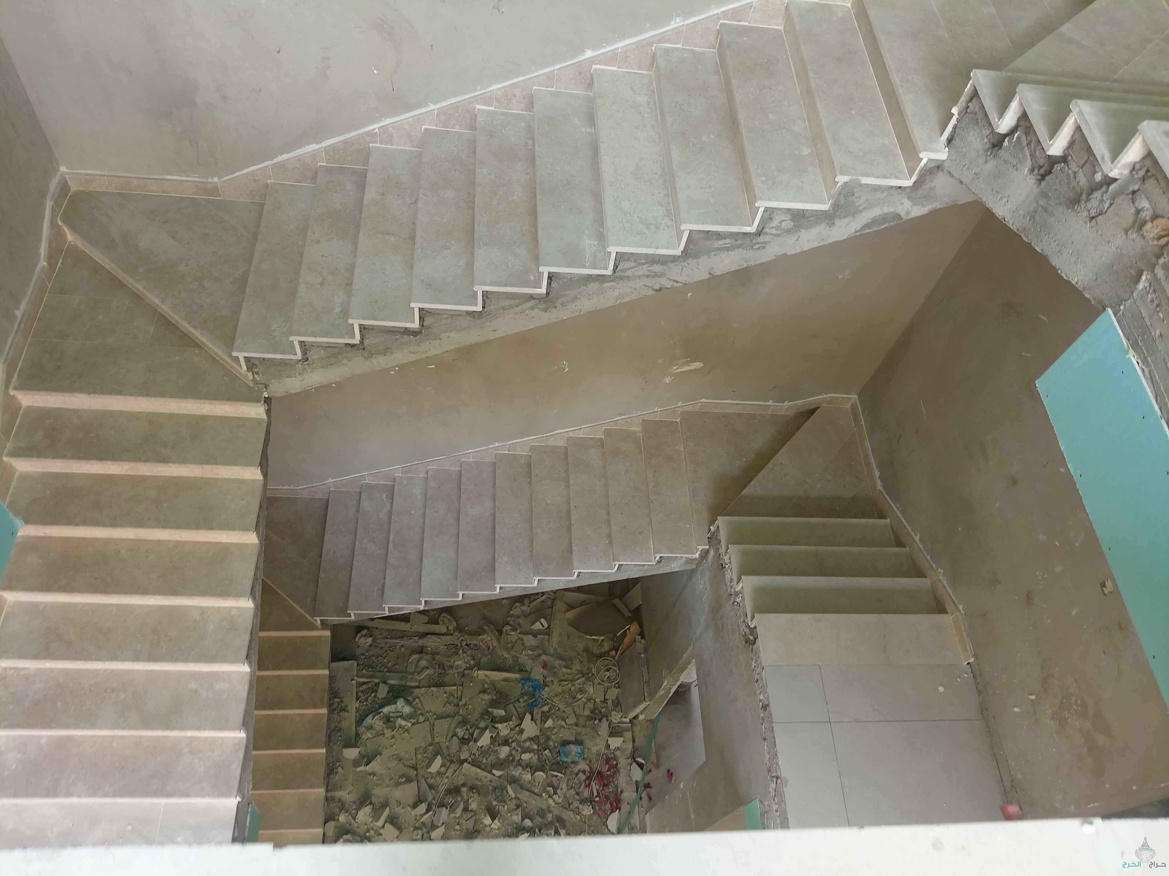 معلم بلاط بي الطائف 
