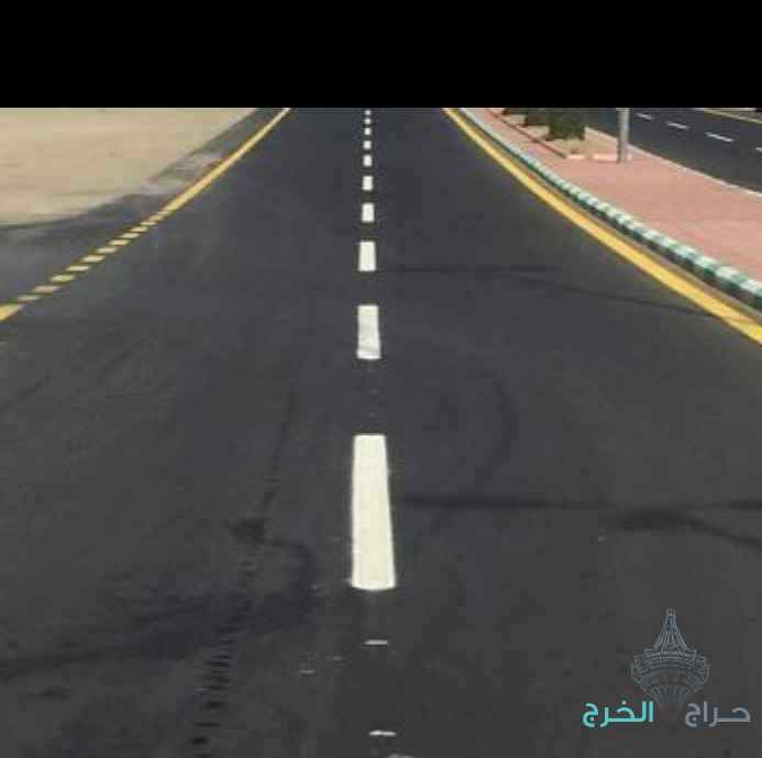 تخطيط طرق تخطيط مواقف السيارات وتخطيط محطات الوقود وتخطيط الشوارع ورسم اسهم ورسم مواقف معاقين ورسم احرف ودهان البلدوره