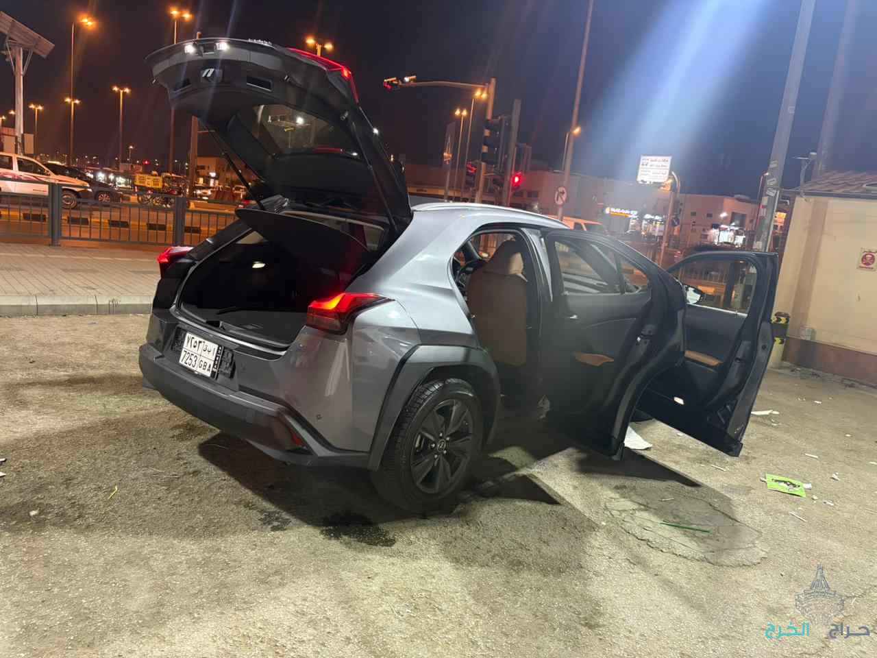 للبيع لكزس UX200
