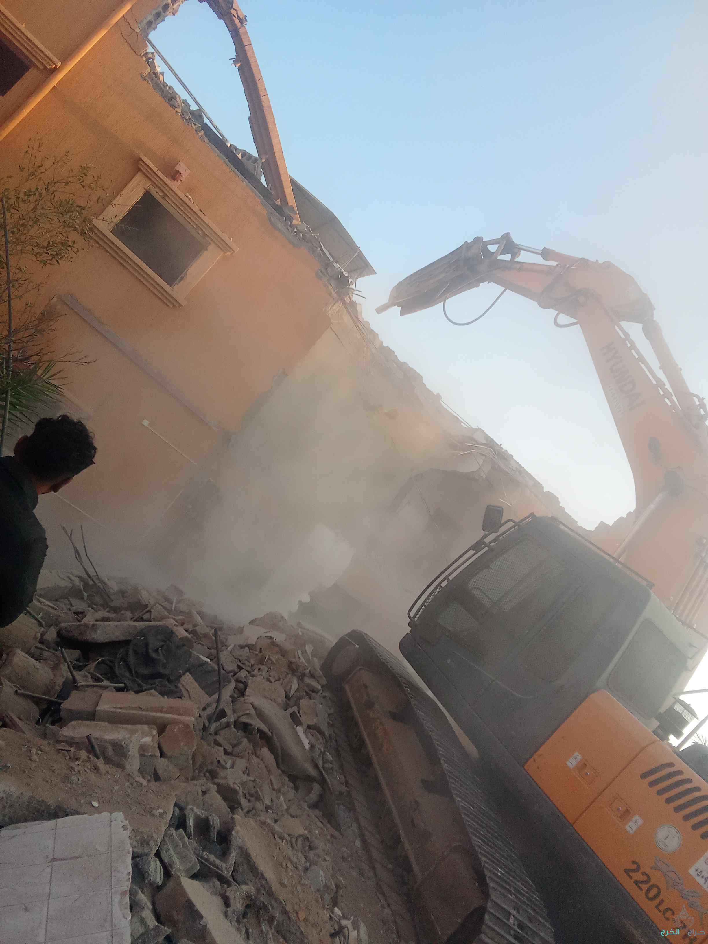 نشتري جميع انواع السكراب 