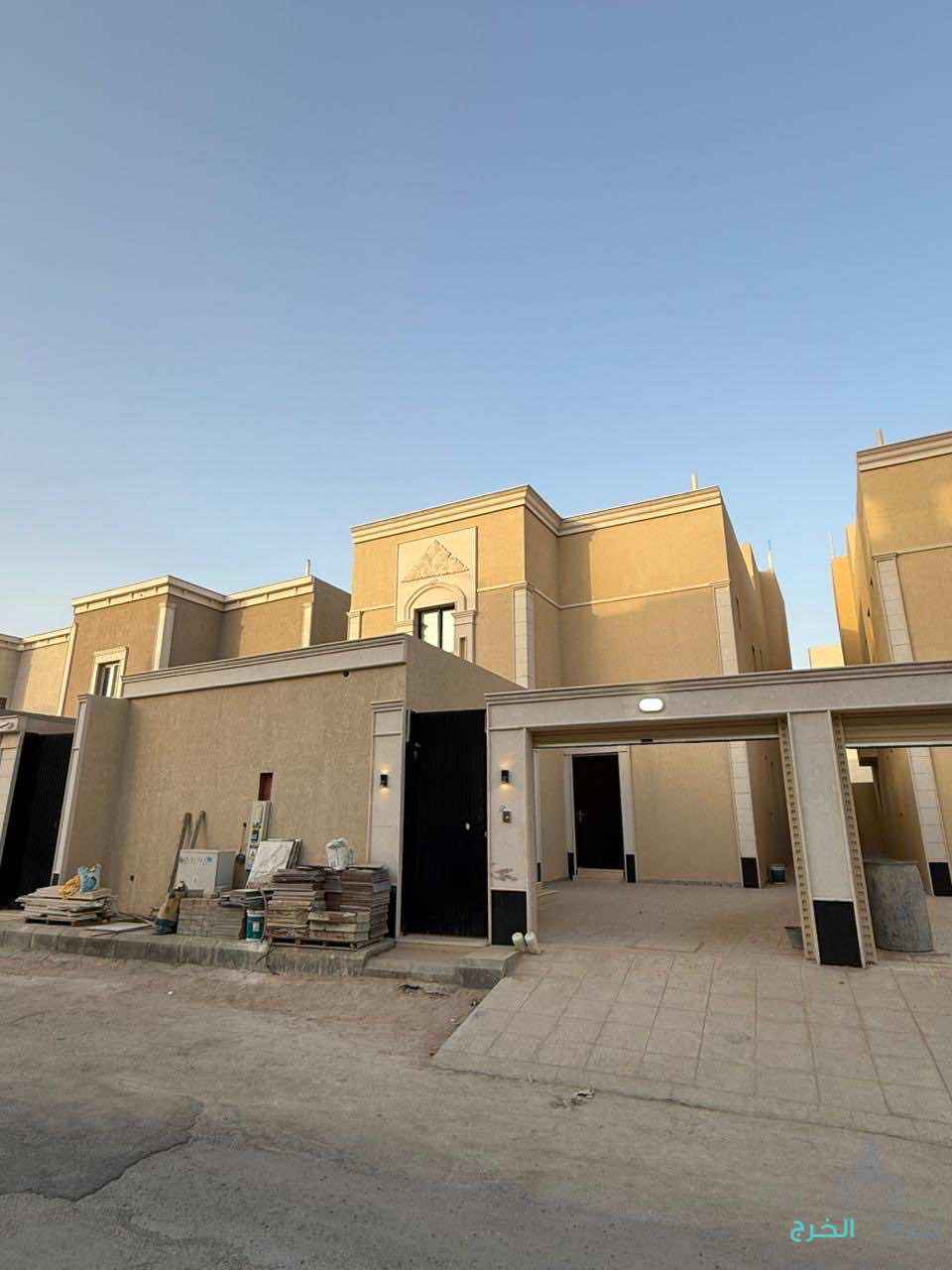 عرض حصري للبيع فيلا مساحة 330 حي الدانة بالخرج