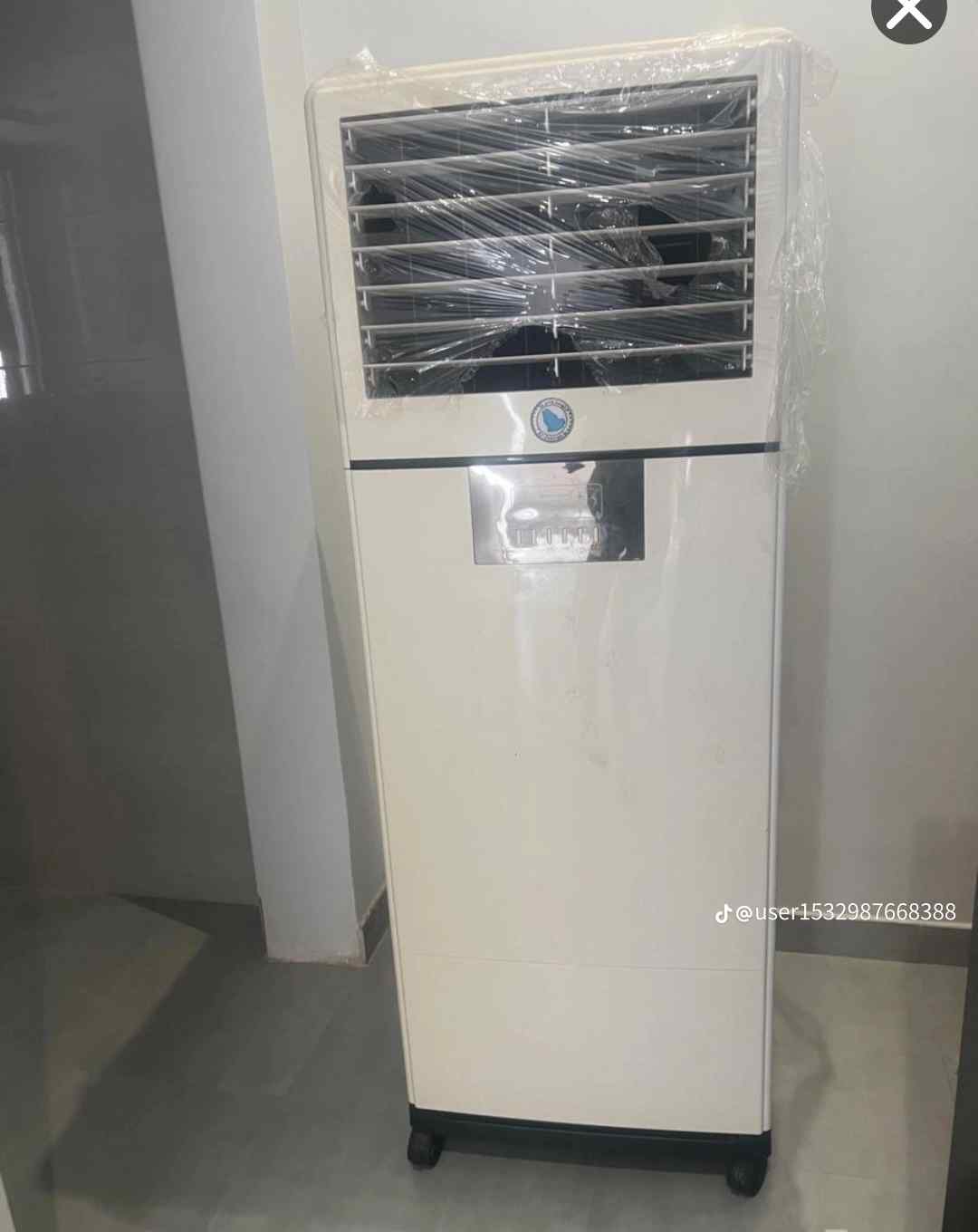 لتاجير المكيفات الدولبي والاسبلت والكراسي الملكي والكراسي الكزاز والطاولات 