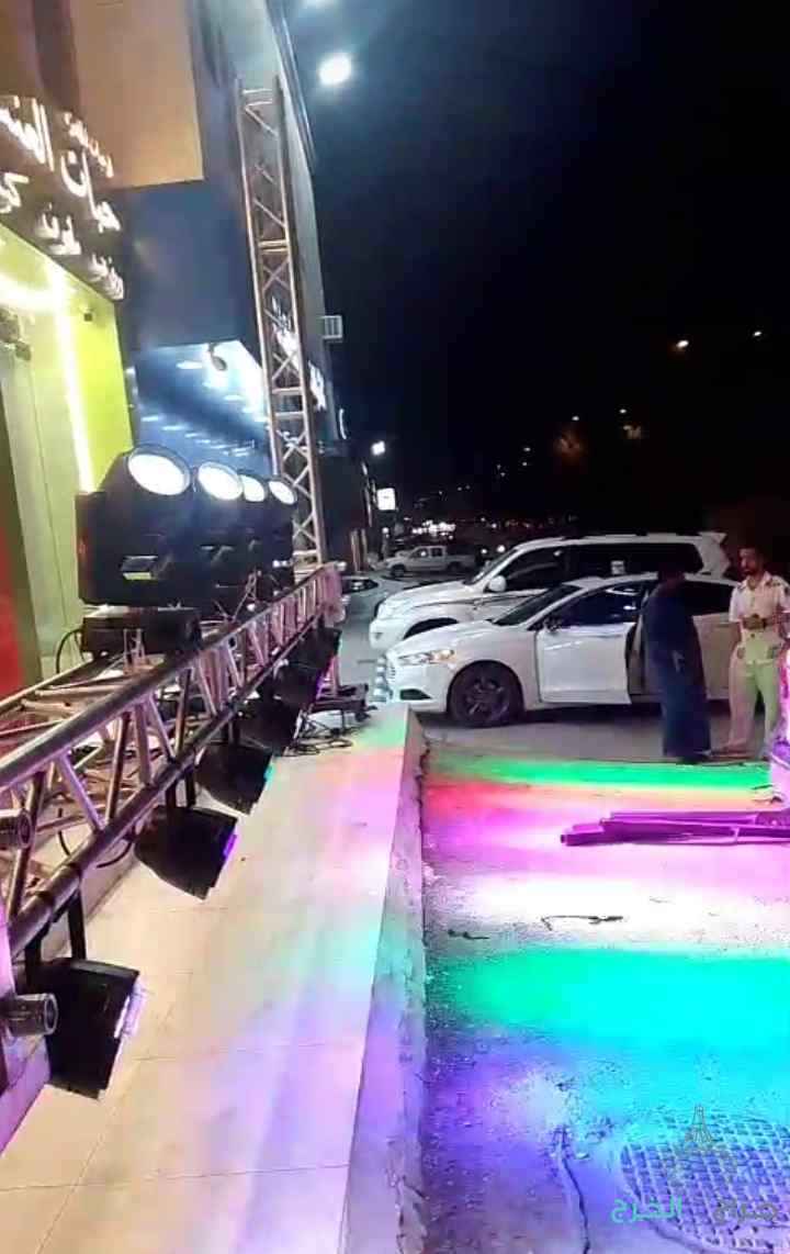 تاجير ايجار بالونات راقصه كشافات ملونه