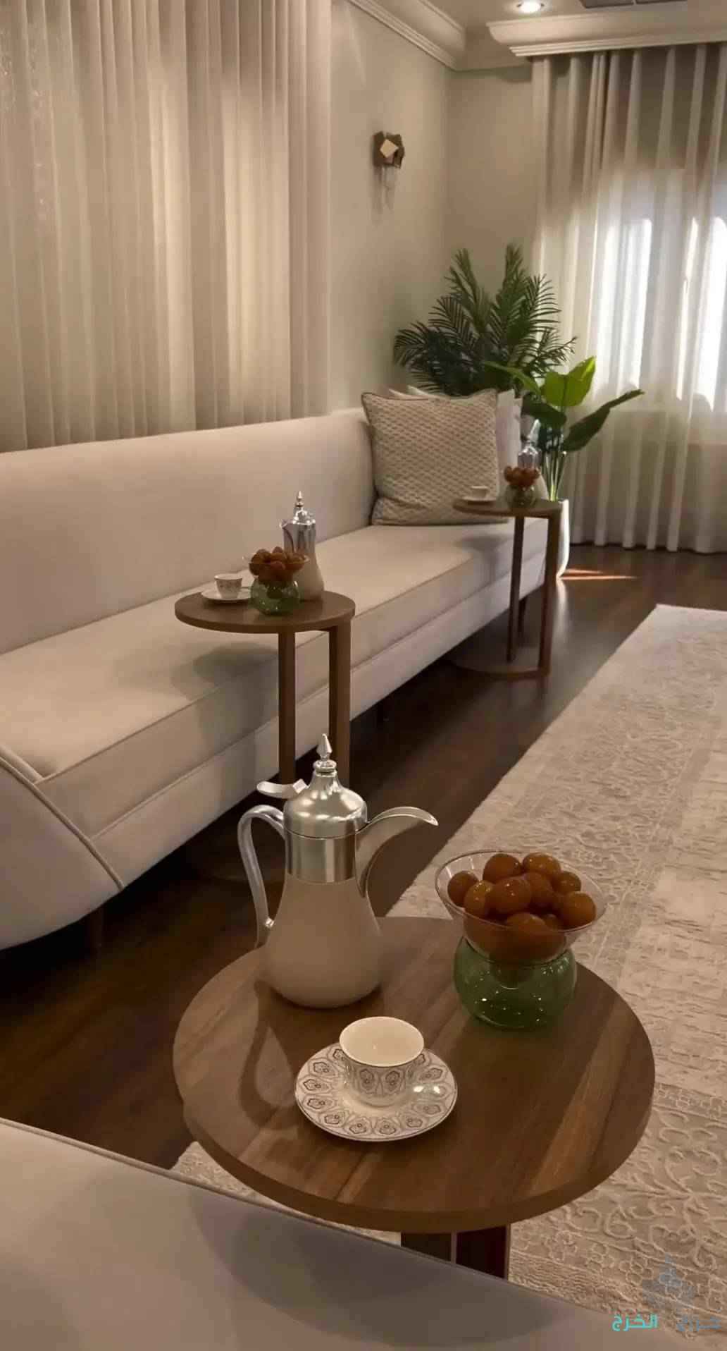 #كنبات #كنب #كنبات_مجالس #كنبات_مجالس_عربية_مودرن_اطقم_فخمة #كنب_كلاسيكي #كنبات_صاله #ستاير #ستاير_امريكي #ديكورات_منزليه_داخليه #طقم_كنب_خشب_سويد