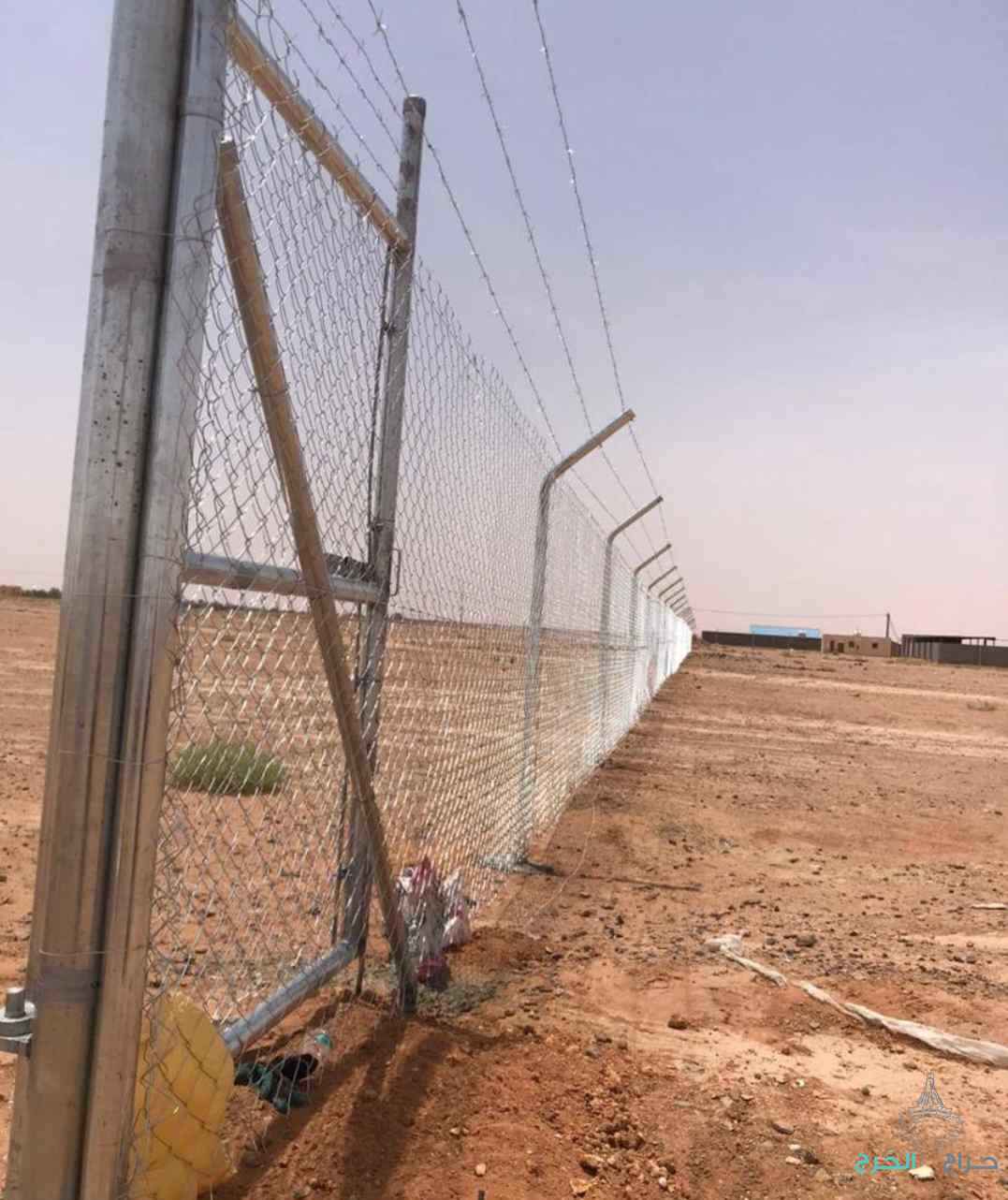 نشتغل جميع انواع الجلسات اترثيه السعف العريش جميع التصميمات
