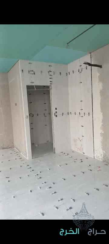 معلم بلاط بي الطائف 