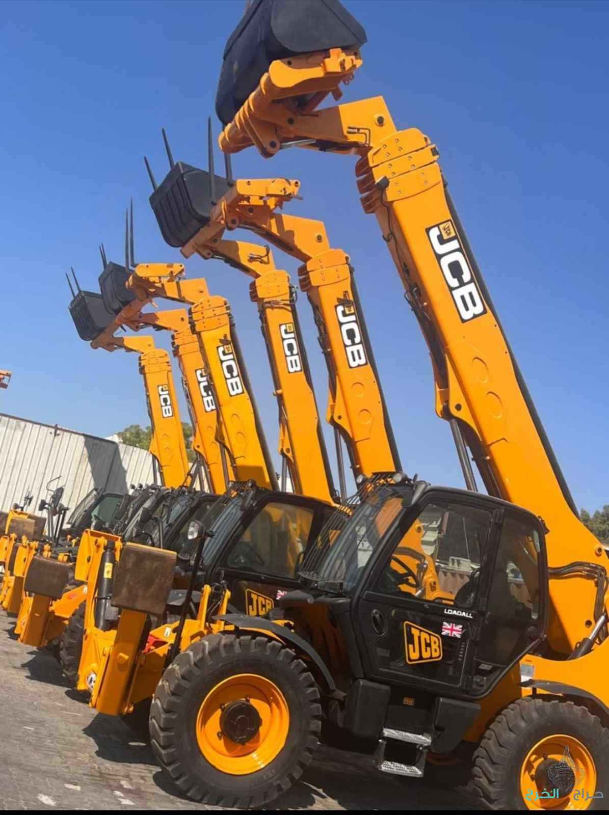 تأجير رافعات شوكيه كرينات تليهندر تورلايت سيزر لفت مان لفت موديلات جديده ضمان جوده اتقان في العمل 