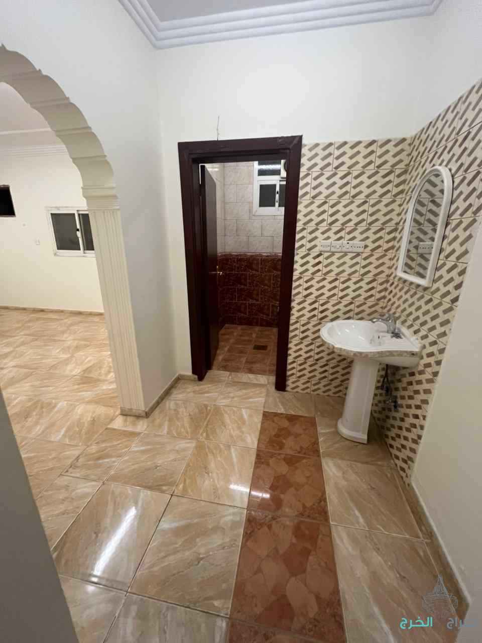 شقة