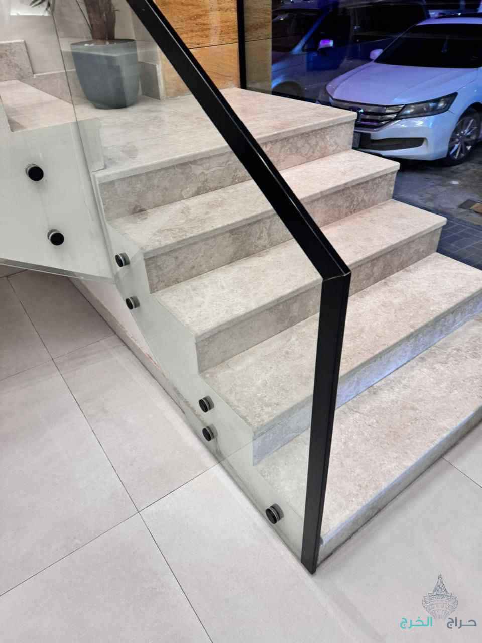 زجاج سكريت
