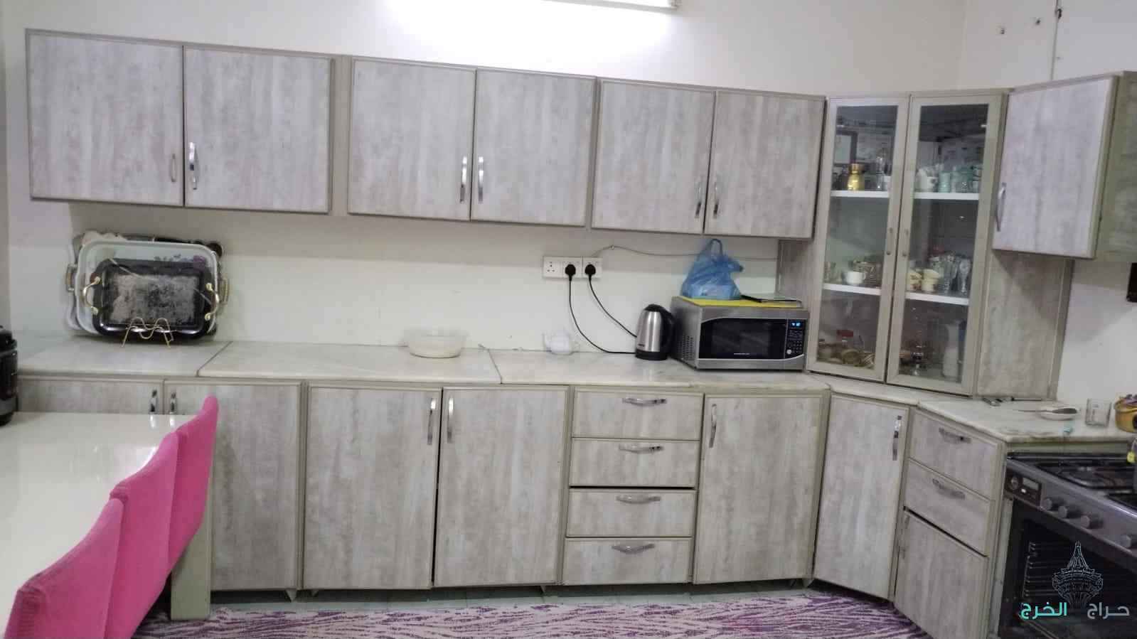 توصيل الاثاث المستعمل لجمعية خيرية بالرياض تاخذ الاثاث 0542284584