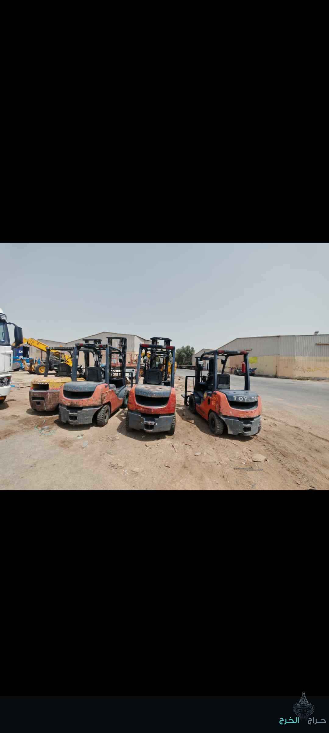 رافعات شوكيه للإيجار اليومي والشهري