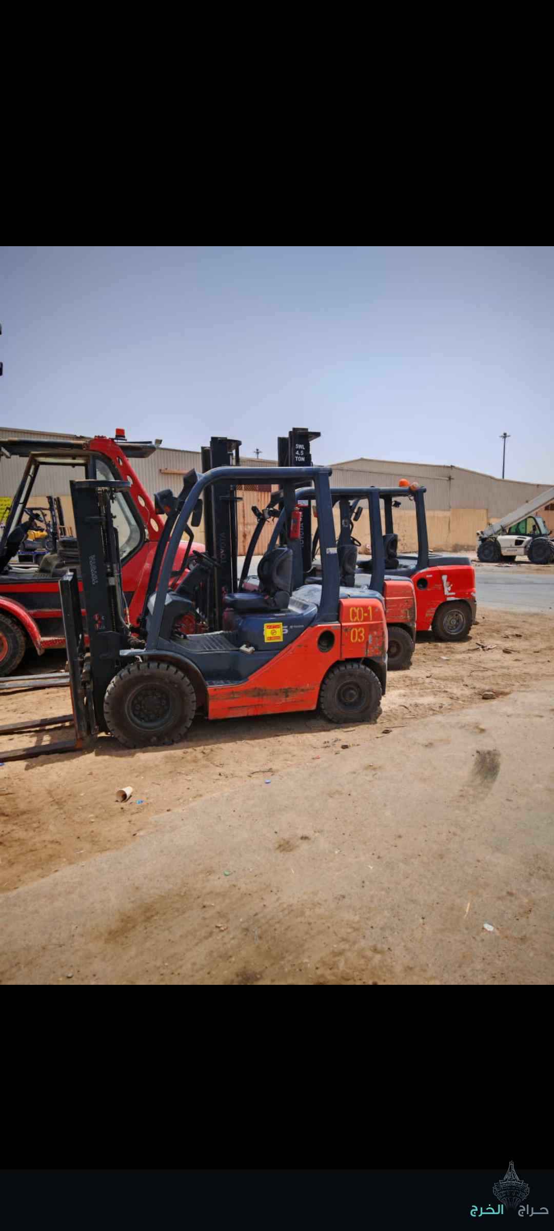 رافعات شوكيه للإيجار اليومي والشهري