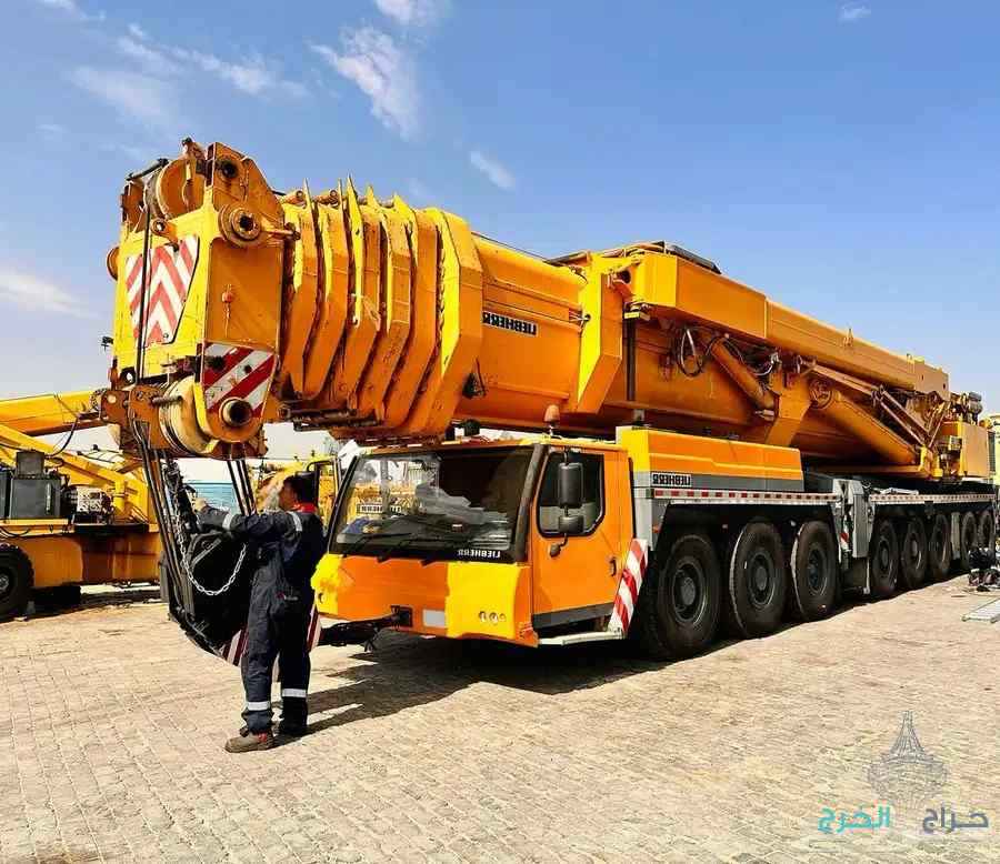 #للايجار رافعات شوكية وسيزر لفت ومان لفت وكرينات وببكات تلسكوبية جي بي سي جميع الاحجام والمقاسات موديلات حديثه 