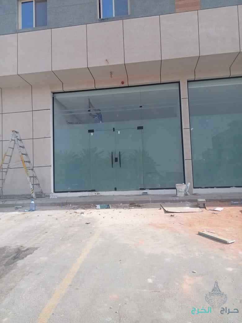 زجاج مكاتب سكوريت زجاج وجهات سكوريت