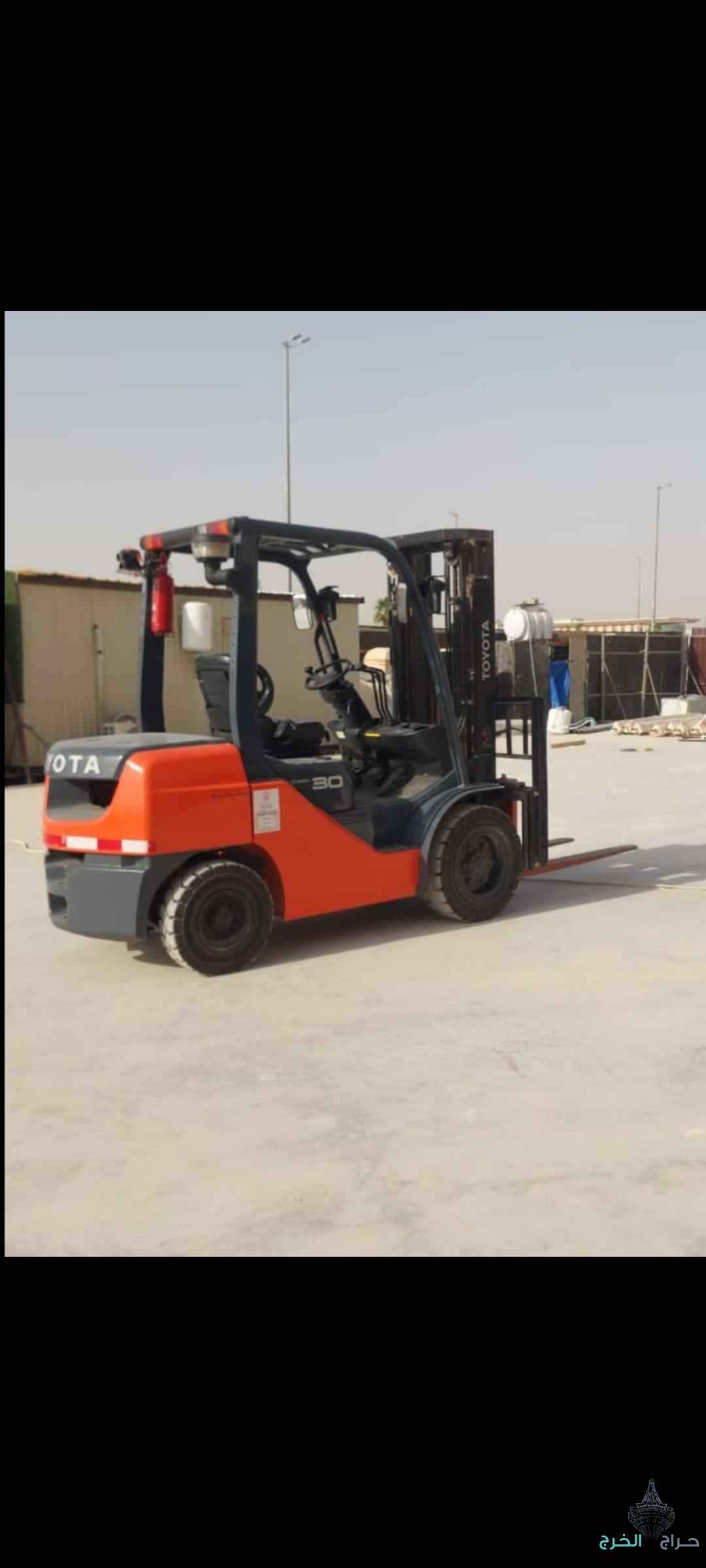 رافعه شوكيه للإيجار اليومي والشهري