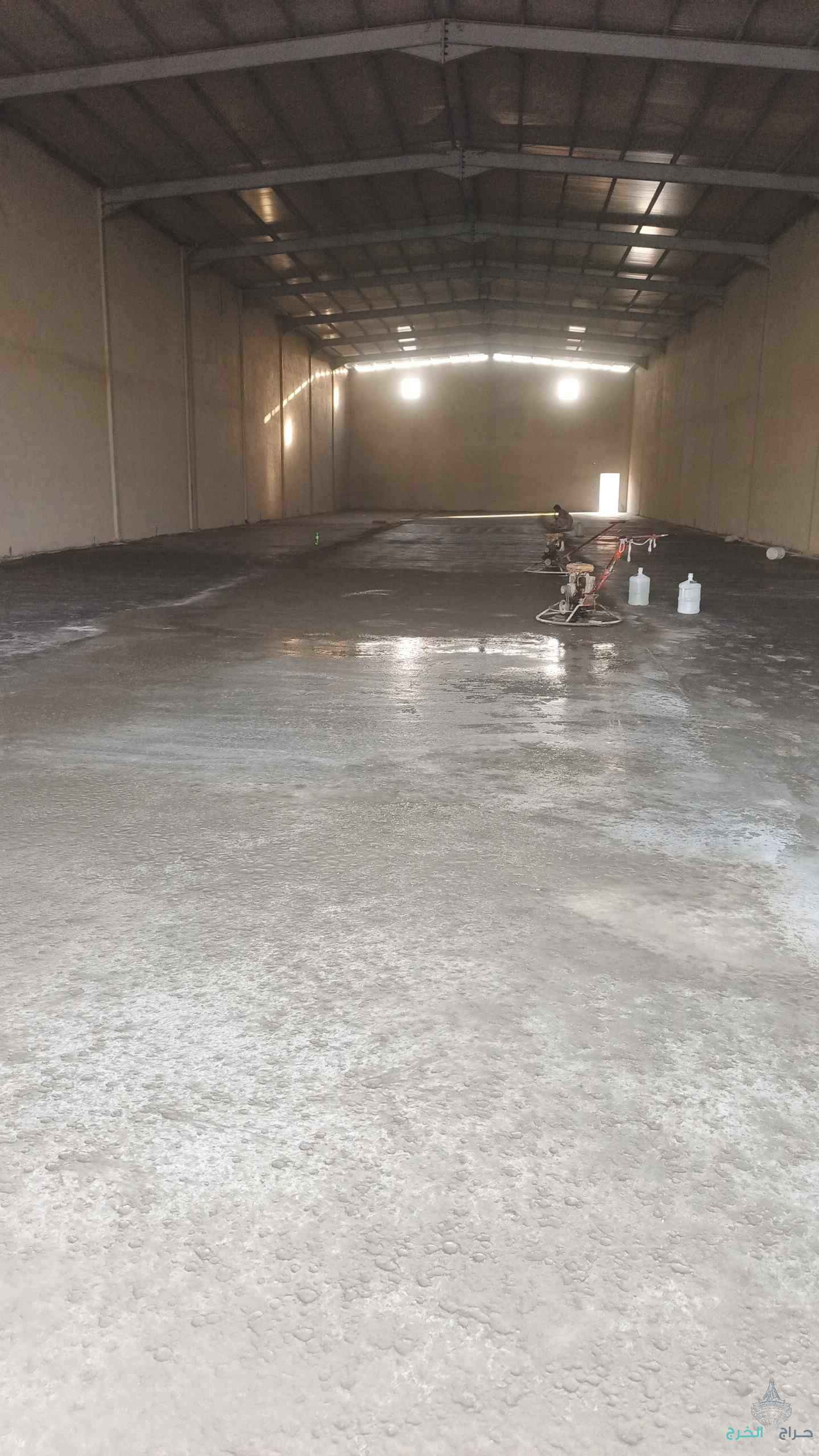 صبة مروحة صبة ميزانة صبة مطبوعة سطح ميول مستودعات ليول جهاز دهان بوكسي اسفلت طريق 
