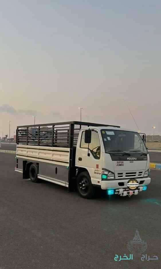 دينا طش اثاث القديم بالرياض 0507019022 طش اثاث القديم بالرياض 