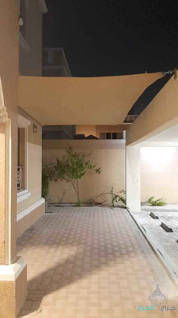 مظلات وسواتر 