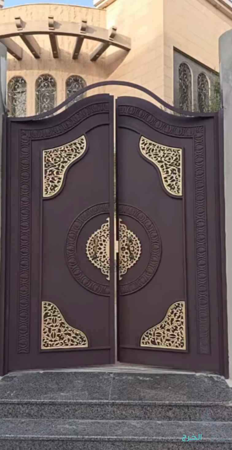 دهان الخرج 