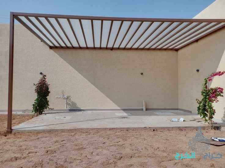 مضلات داخلية جلسات مواقف سيارات خارجية 