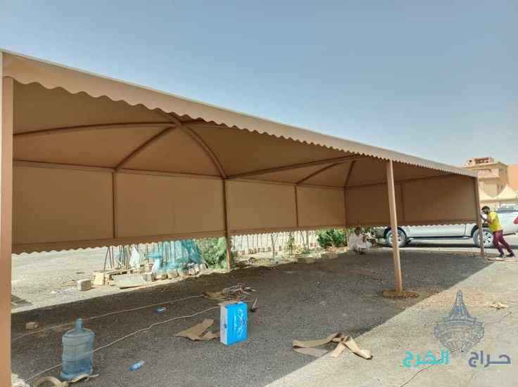 مضلات داخلية جلسات مواقف سيارات خارجية 
