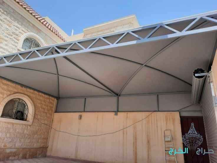 مضلات داخلية جلسات مواقف سيارات خارجية 