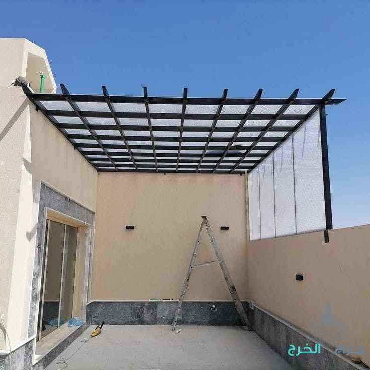 مضلات داخلية جلسات مواقف سيارات خارجية 