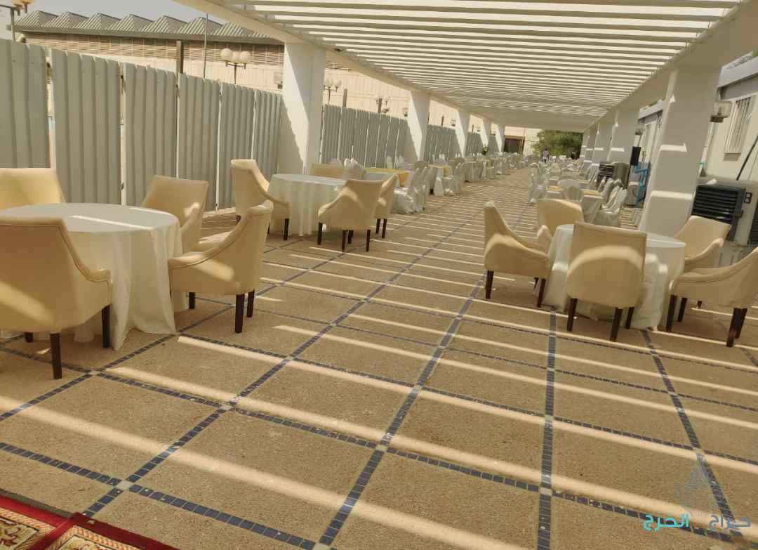 تاجير جلسات شعبيه تاجير كنب والعاب وطاولات طعام 