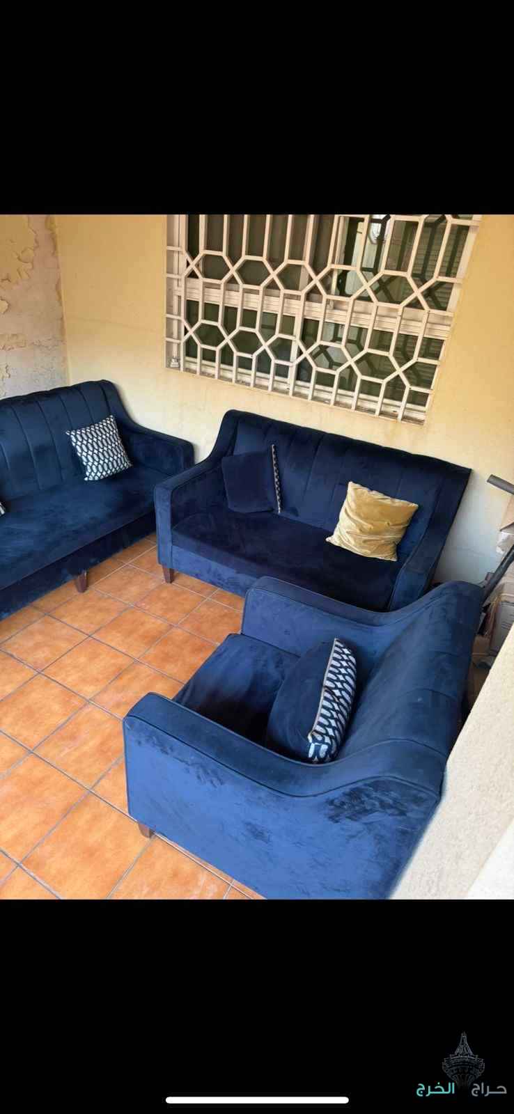 التخلص والطش من الاثاث التالف