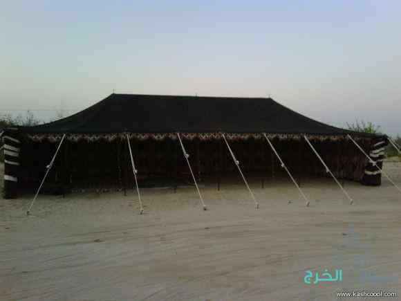 متخصص في الخيم الثابت ومركب خيم البر