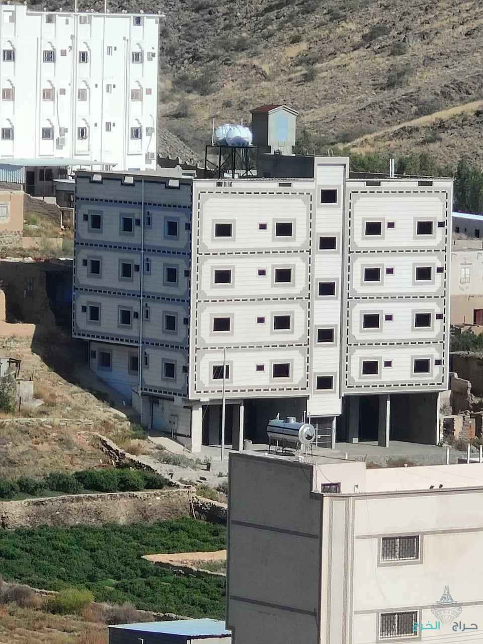 لياسه ملونه بديل الحجر وجهات جديدة تغنيك عن الياسه العاديه والبويات البروفيل  ديكورات خارجيه 