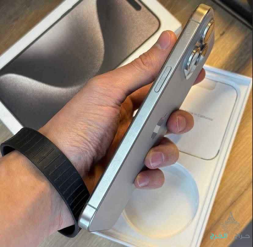 ايفون 15 برو ماكس 256 جيجا معفي من الضريبة المصرية