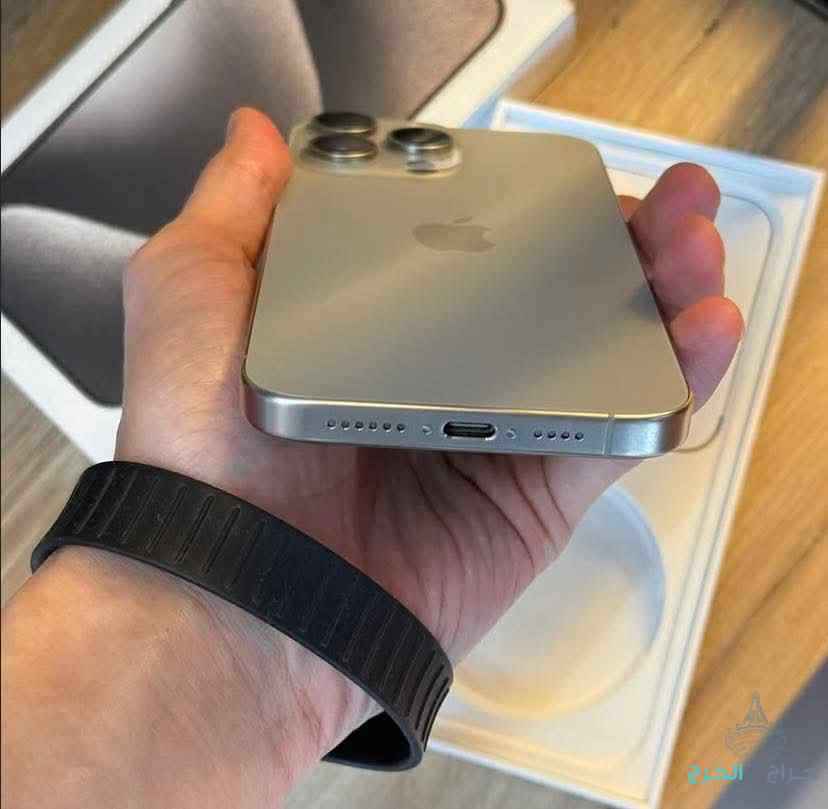 ايفون 15 برو ماكس 256 جيجا معفي من الضريبة المصرية