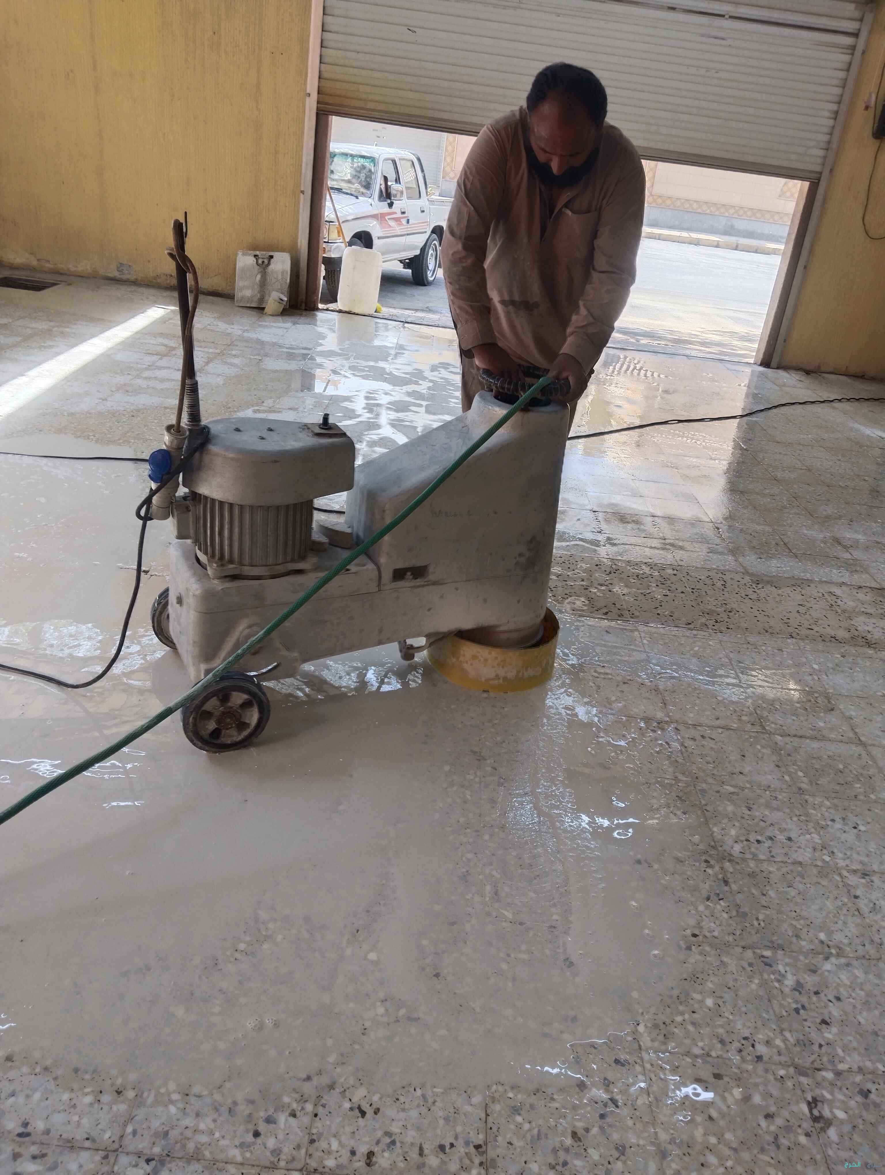 جلي بلاط جلي