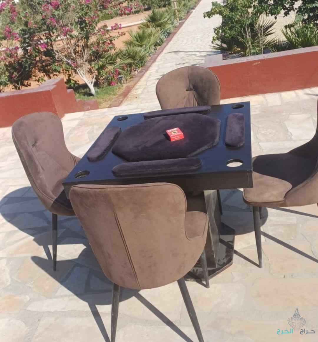 تاجير طاولة بلوت طاولة كيرم طاولة شطرنج طاولة جيكاروة وجميع الوازم الحفلات الرياض تواصل 0544578732