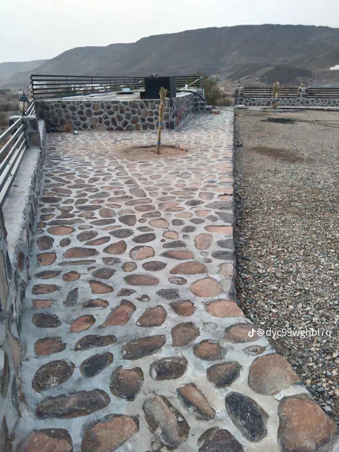 مقاول حجر وردميات وتربه زراعيه وجميع المواد 