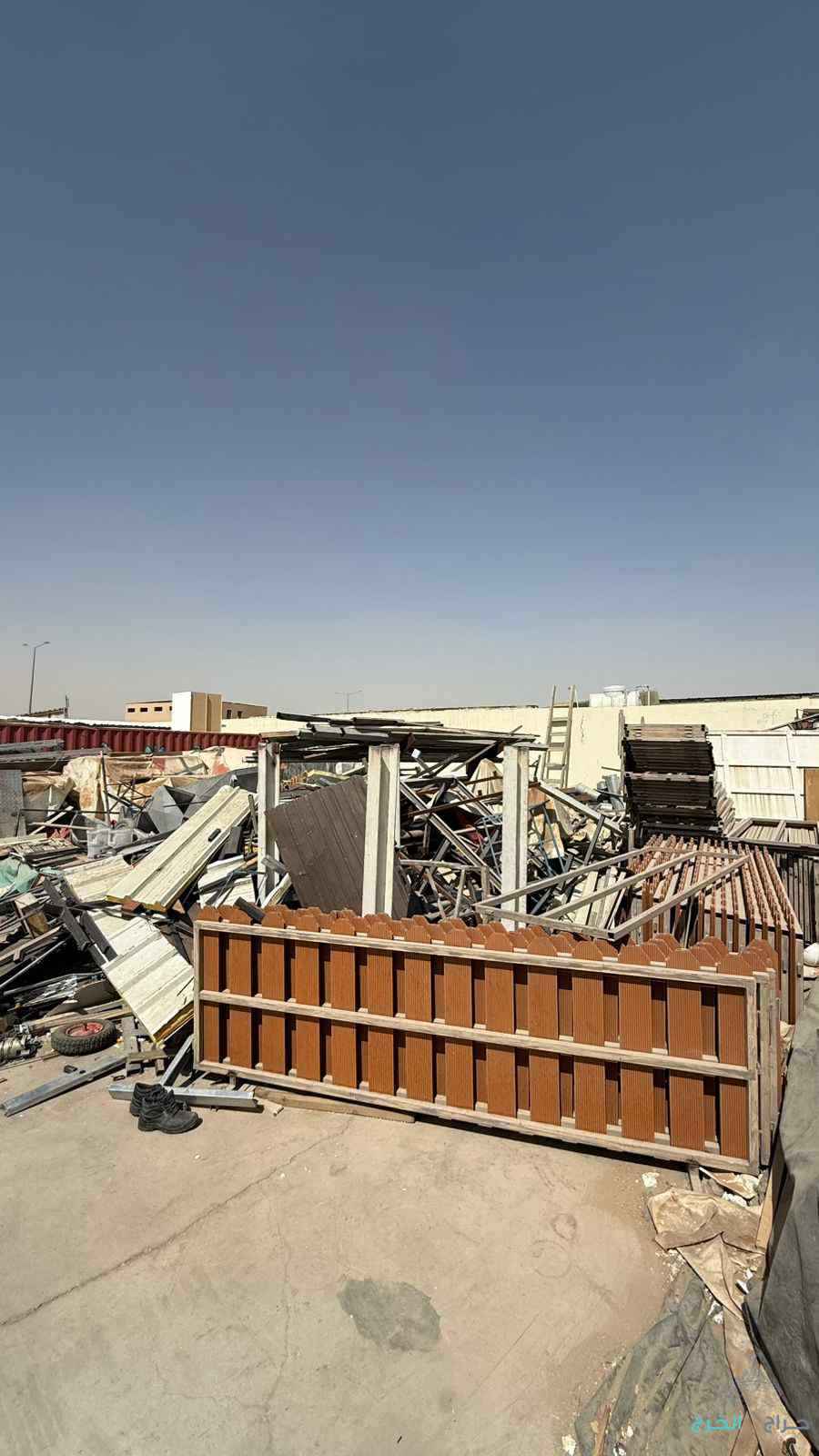 السلام عليكم ورحمه الله وبركاته بنشتري جميع انواع السكراب مكيفات المستخدمه والبلاستيك وحديد