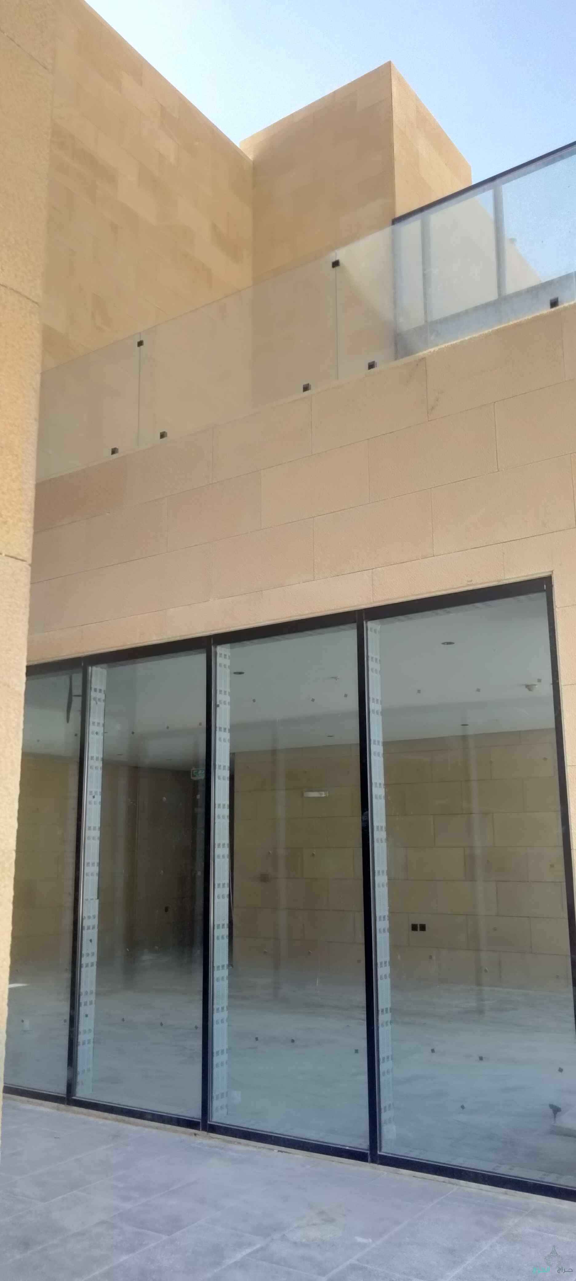 جميع الكلادن أعمال الزجاج السكريت