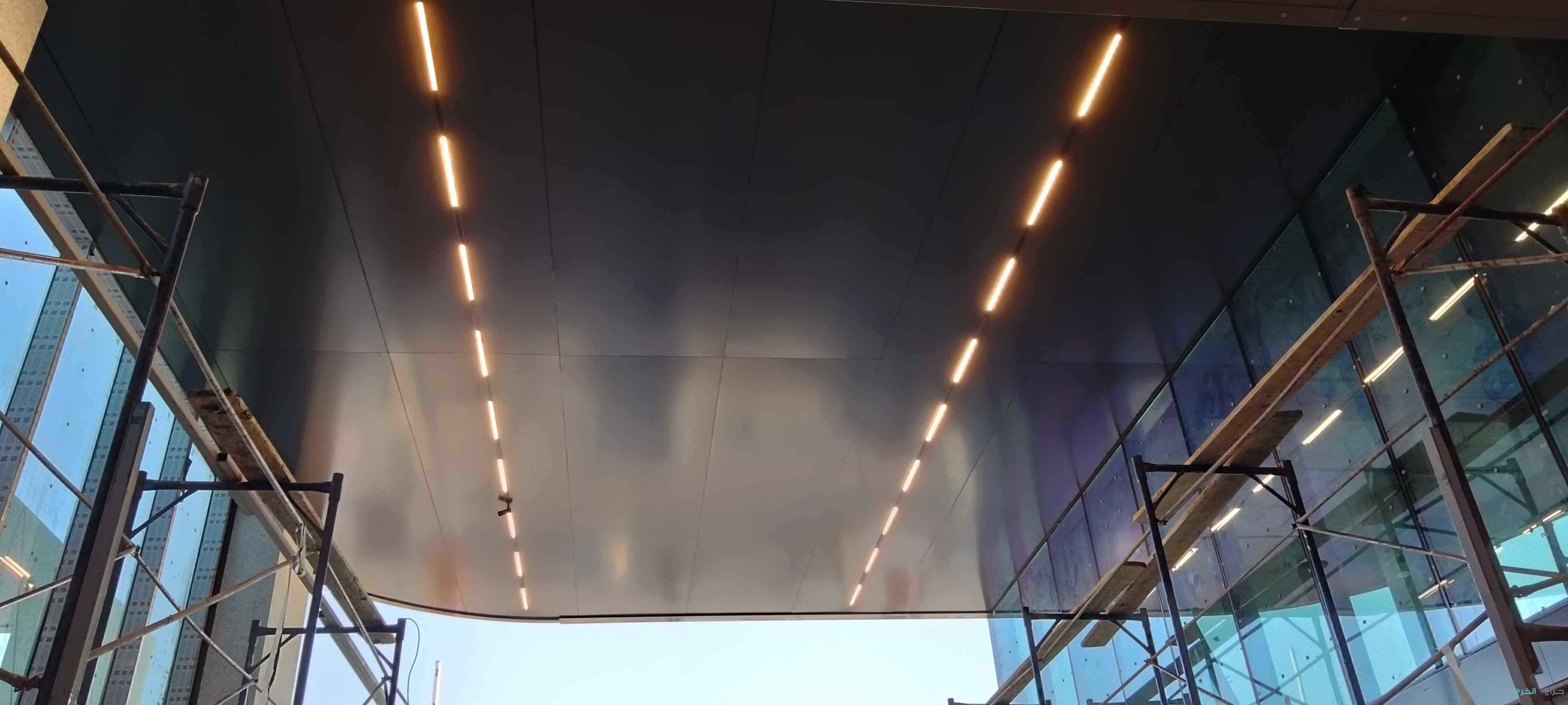 جميع الكلادن أعمال الزجاج السكريت