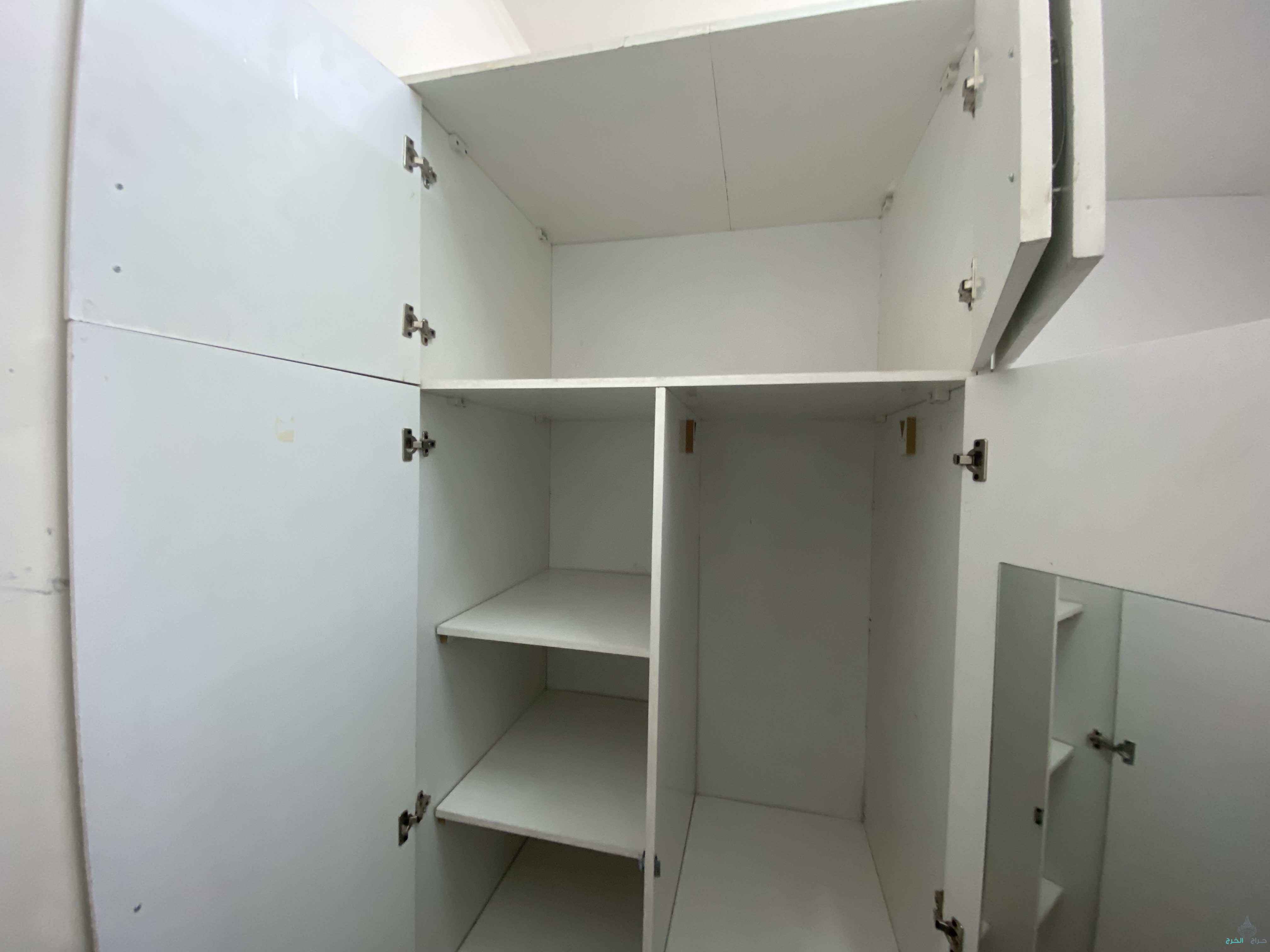 دولاب تخزين 